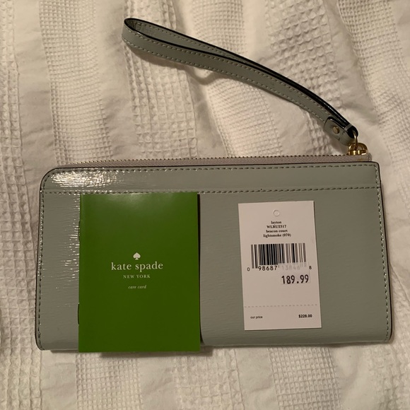 Kate Spade Wristlet - Picture 8 of 8